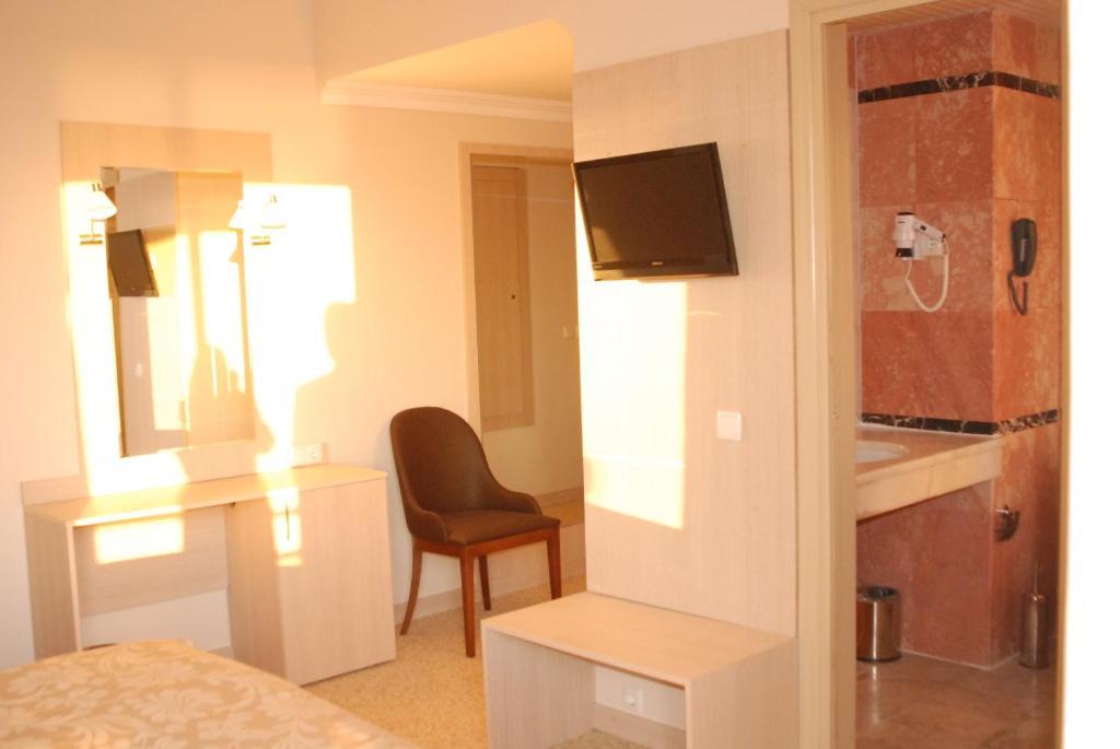 Hotel Suix Lara Анталія Номер фото